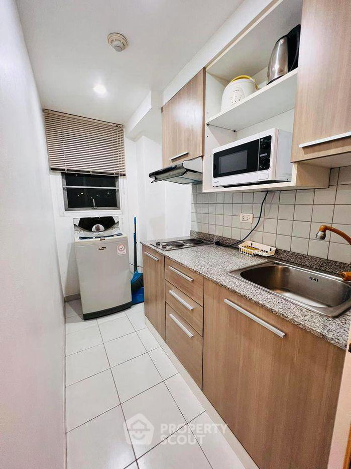 picture 2-BR Condo at Zenith Place @ Sukhumvit Condominium near BTS Phra Khanong (ID 782675) - 8/13