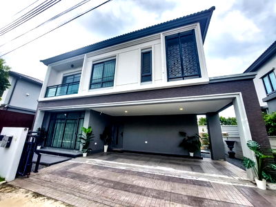 Houses for sale : Grand Britania Rama 9-Krungthep Kreetha