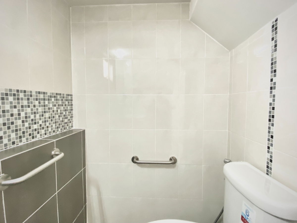 picture Selling house Baan Klang Suan 3.88 Million - 58/64