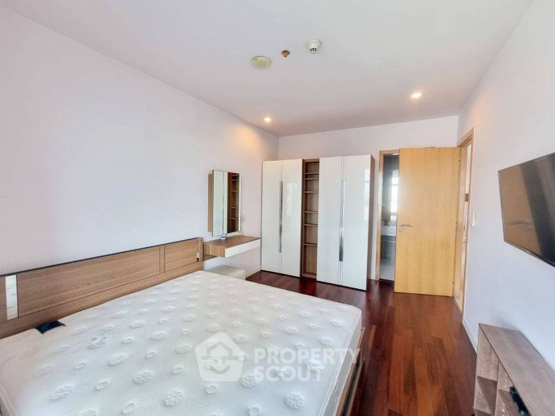 picture 2-BR Condo at Circle Condominium near MRT Phetchaburi (ID 725968) - 12/14