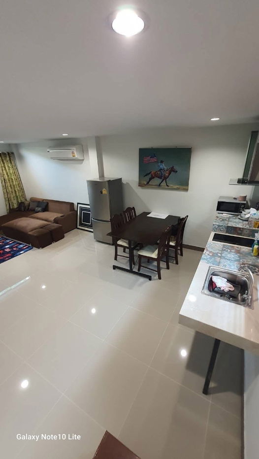 picture #R8526 🎉 301268 House for Rent, Sri Bearing Place - 14/20
