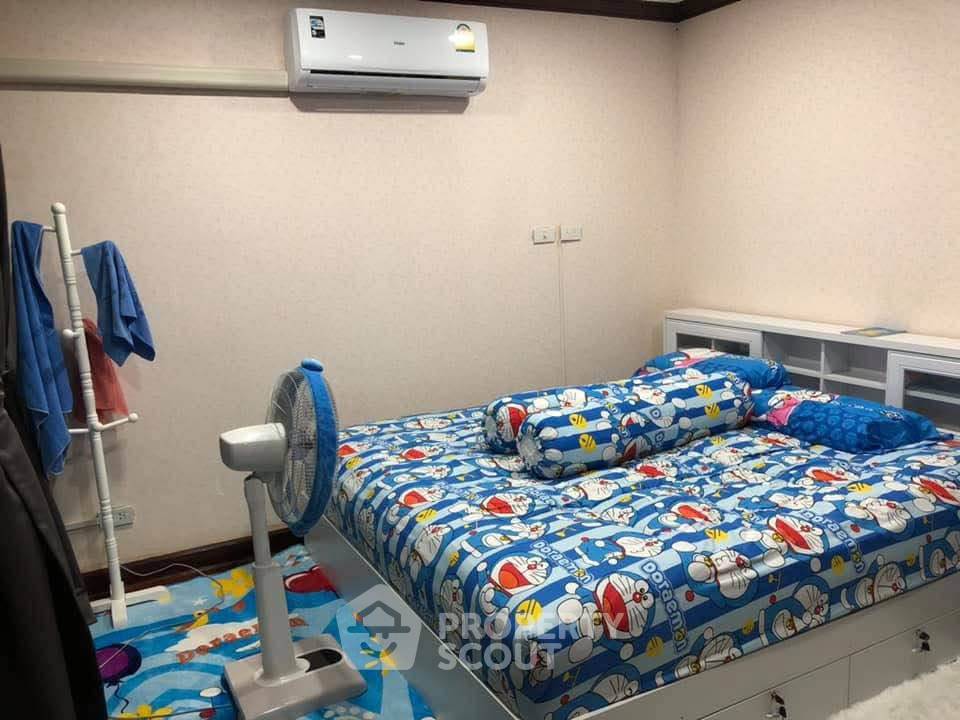 picture 1-BR Condo at Master View Executive Place Condominium near BTS Krung Thon Buri (ID 2354267) - 8/19