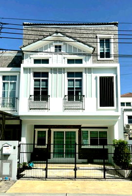 เช่าทาวน์โฮม เขตประเวศ : Indy Bangna-Ramkhamhaeng 2 *Princess design,
