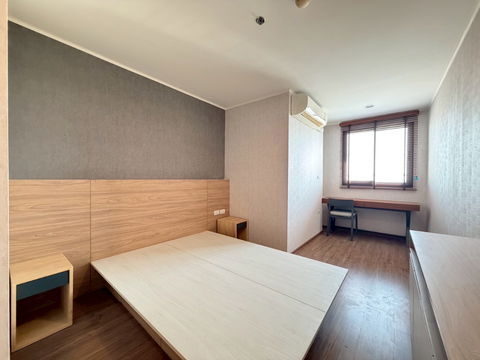 📌 Urgently for sell : Q Prasarnmit beautiful room, fully furnished, ready to move in. MD-25085785