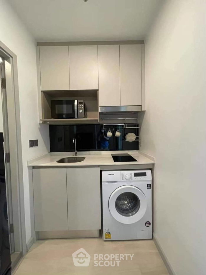 picture 1-BR Condo at Knights Bridge Space Rama 9 near MRT Phra Ram 9 (ID 2448603) - 11/13