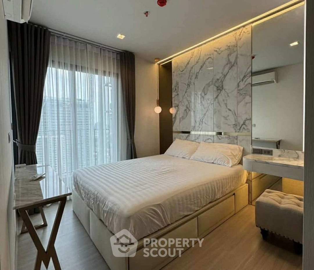 picture 2-BR Condo at Life Asoke - Rama 9 near MRT Phra Ram 9 (ID 2510082) - 2/5