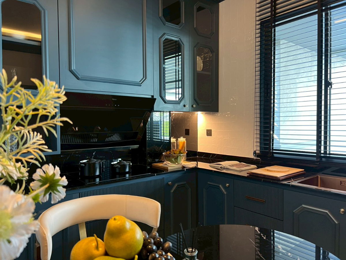 รูป Grand Bangkok Boulevard กรุงเทพกรีฑา บ้านเดี่ยวหรูสไตล์ Modern Classic ใกล้ ARL ลาดกระบัง และสนามบินสุวรรณภูมิ เพียง 62 ครอบครัวเท่านั้น - รูปที่ 31/36