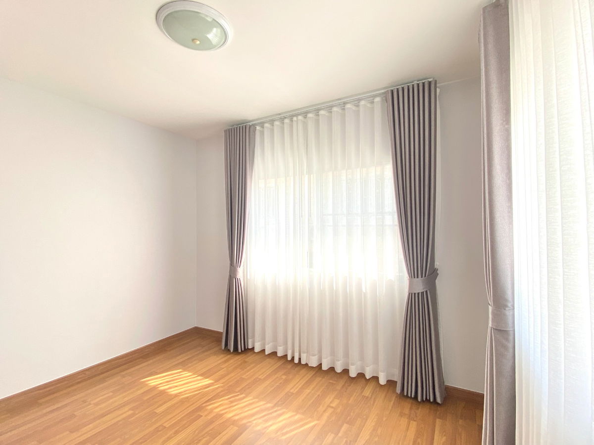 picture Selling house Baan Klang Suan 3.88 Million - 41/64