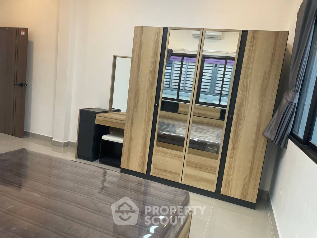 picture 3-BR House close to Pattaya (ID 2513743) - 15/25