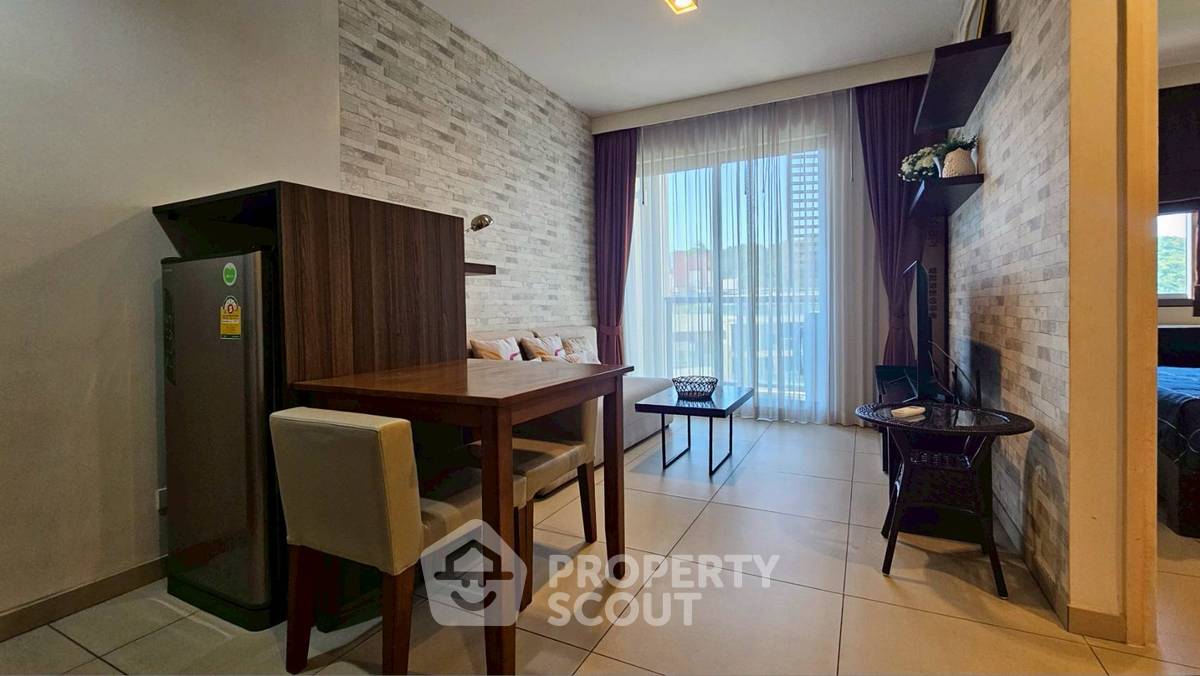 picture 1-BR Condo at Unixx South Pattaya close to Phratamnak (ID 2510040) - 10/14