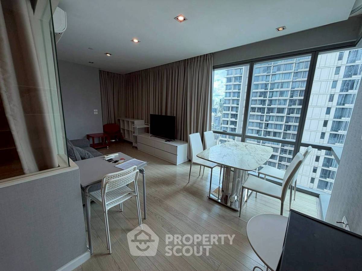 picture 2-BR Condo at The Room Sukhumvit 21 near MRT Sukhumvit (ID 2513060) - 1/12