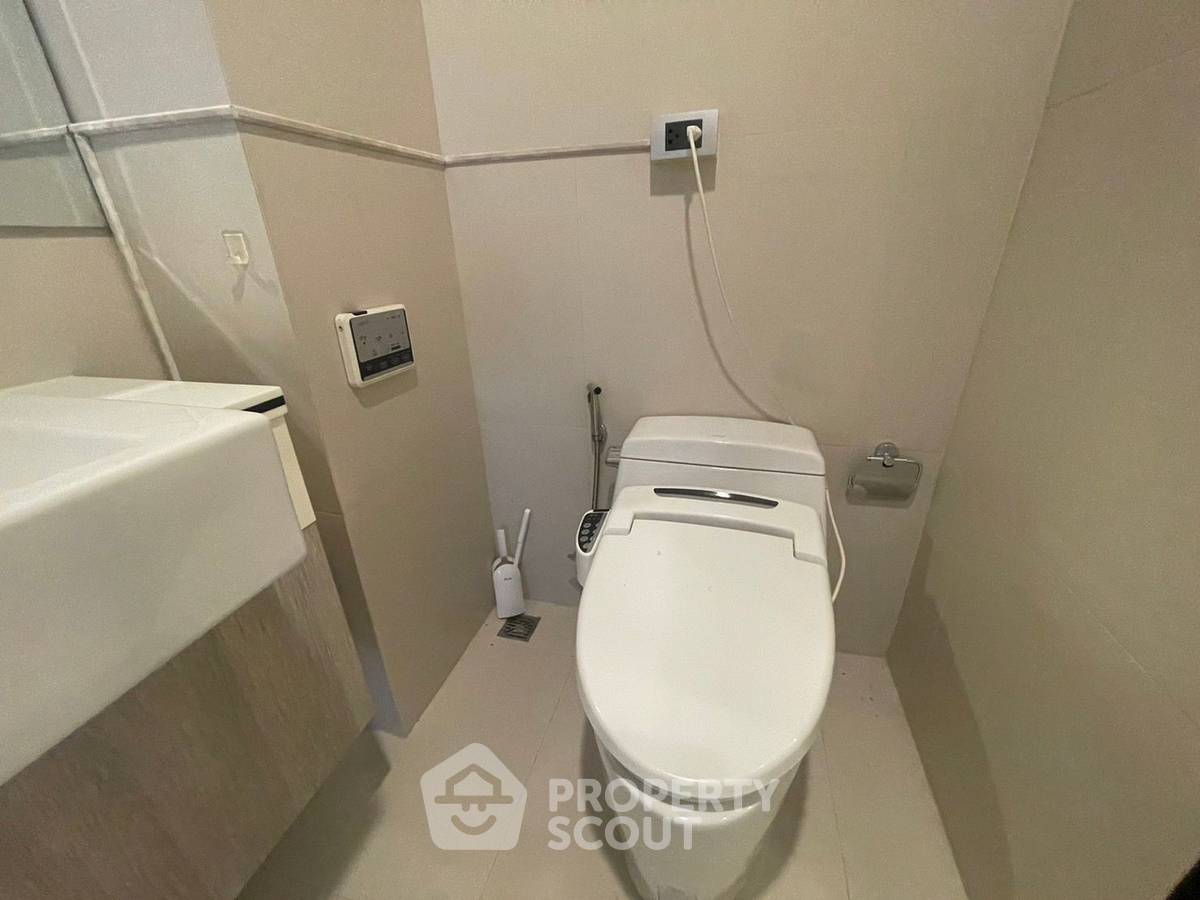 picture 1-BR Condo at The Crest Sukhumvit 24 near BTS Phrom Phong (ID 1221845) - 12/13