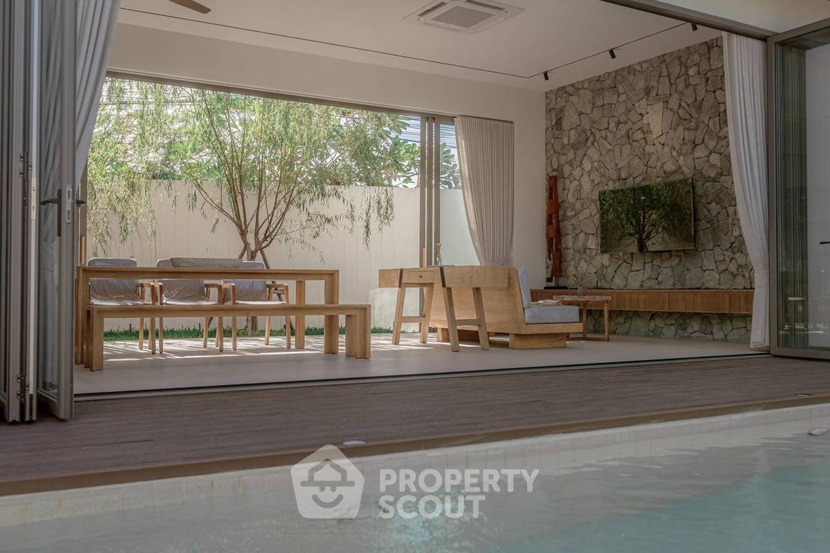 picture 4-BR Villa close to Pattaya (ID 2513795) - 9/22