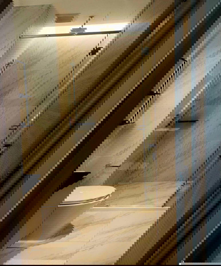 picture  The Room Sukhumvit                   38 - 13/18