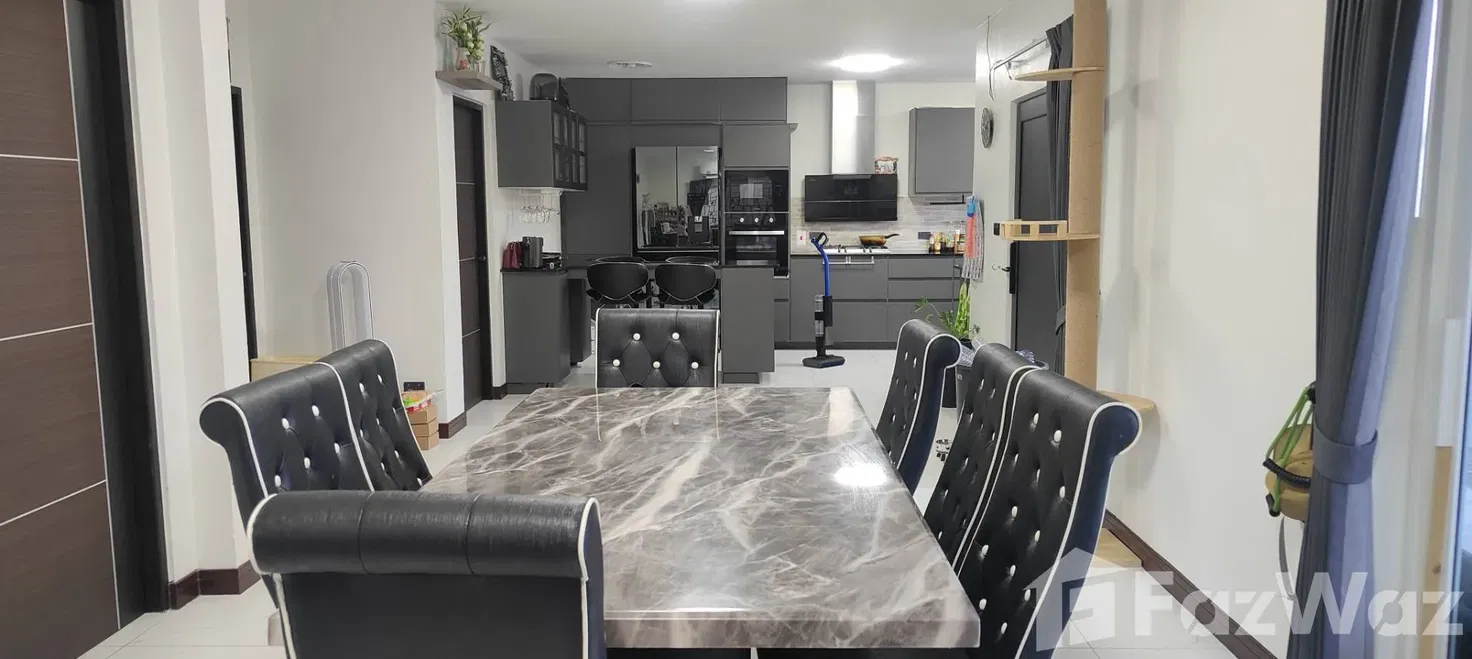 picture Pattaya Lagoon Village 5 Bedroom with En-suites & pool with 5811073 - 7/14