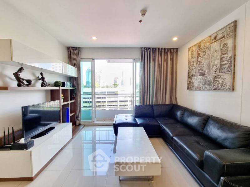 picture 2-BR Condo at Circle Condominium near MRT Phetchaburi (ID 725968) - 2/14