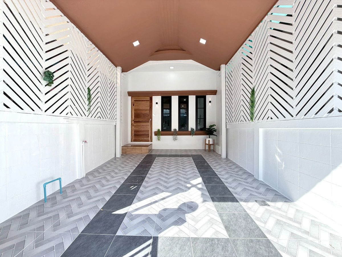 รูป ทาวน์เฮ้าส์รีโนเวทใหม่ ทำเลดี หมู่บ้าน มารวย ซอยร่มเกล้า 44 ใกล้แอร์พอร์ทลิงค์ สุวรรณภูมิ รามคำแหง คลองสามประเวศ ลาดกระบัง - รูปที่ 2/22