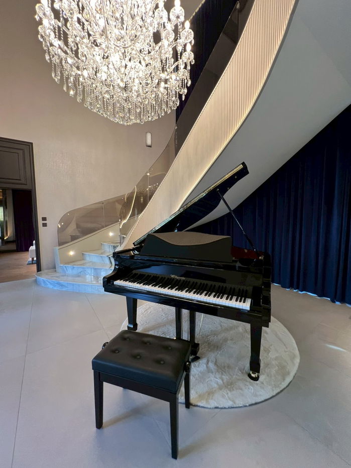 รูป Grand Bangkok Boulevard กรุงเทพกรีฑา บ้านเดี่ยวหรูสไตล์ Modern Classic ใกล้ ARL ลาดกระบัง และสนามบินสุวรรณภูมิ เพียง 62 ครอบครัวเท่านั้น - รูปที่ 2/36