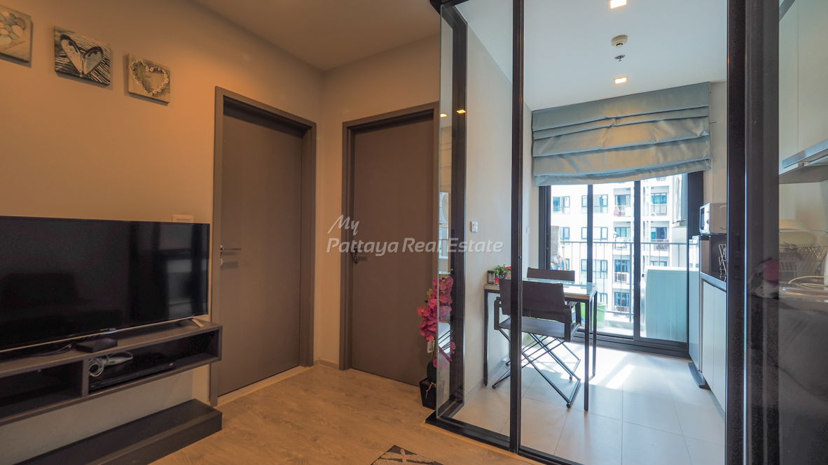 picture Foreigner Name - 1 Bedroom Condo for sale in The Base Central Pattaya BASE47 - 5/17