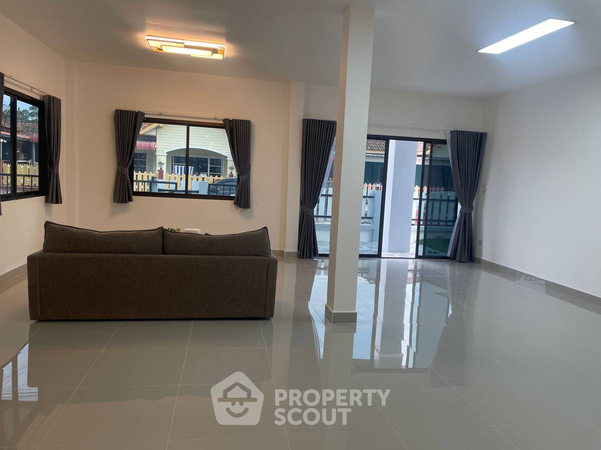 picture 3-BR House close to Pattaya (ID 2513743) - 20/25