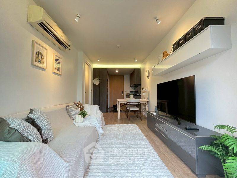 picture 1-BR Condo at Via 49 near BTS Phrom Phong (ID 2512476) - 4/12