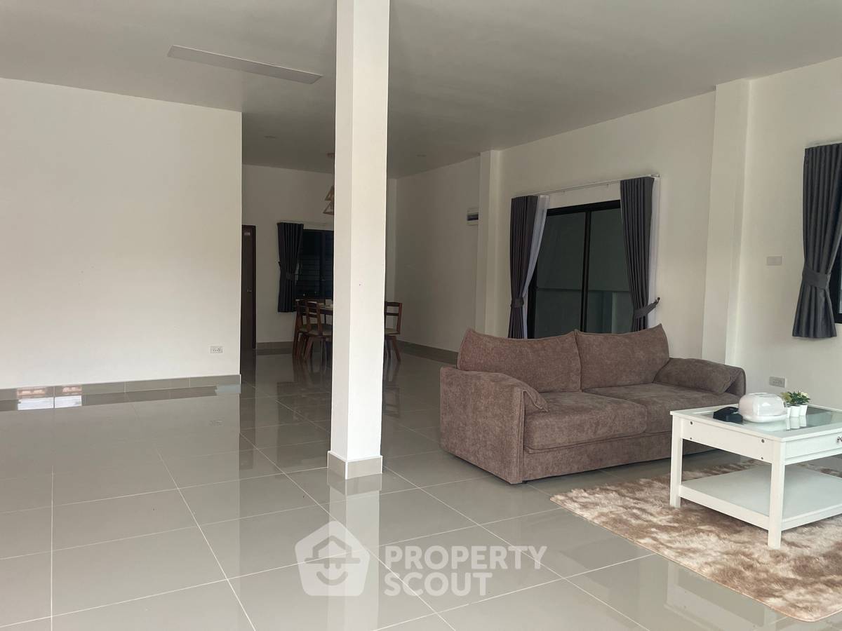 picture 3-BR House close to Pattaya (ID 2513743) - 3/25