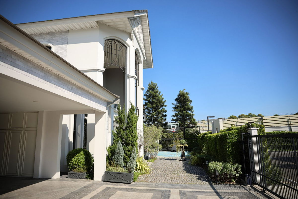 รูป HR3124LUXURY LISTING] Perfect Masterpiece Krungthep Kreetha ที่สุดของคฤหาสน์หรู บนทำเลศักยภาพแห่งการใช้ชีวิต | พร้อมเข้าอยู่ทันที - รูปที่ 13/68