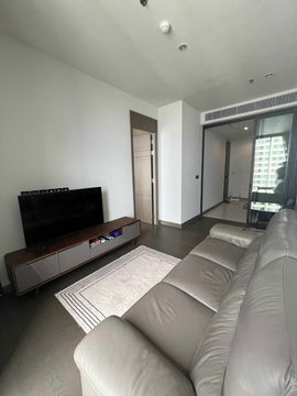 TH0169-CO | For Rent: The Esse at Singha Complex 💸 Rental Price: 45,000 THB/month 🚇 MRT Phetchaburi