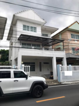 HR3125ให้เช่าบ้านเดี่ยว 3 ชั้น ทำเลใจกลางห้วยขวาง - ประชาราษฎร์บำเพ็ญ ติดถนนหลัก เดินทางสะดวกสบาย