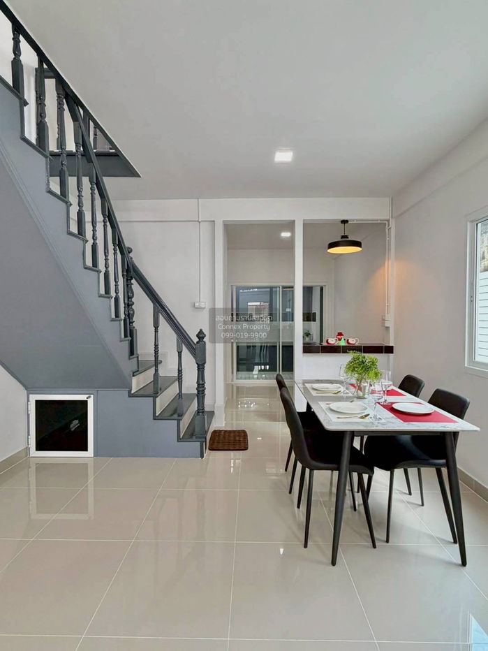 รูป ขายทาวน์เฮ้าส์/ทาวน์โฮม  ธนพัฒนา รีโนเวทใหม่ MRT-สะพานพระนั่งเกล้า ตลาดขวัญ เมืองนนทบุรี นนทบุรี CX-141030 ✅ ทักไลน์ @connexproperty ตอบทันที ทีมงานมืออาชีพ ✅ - รูปที่ 3/12