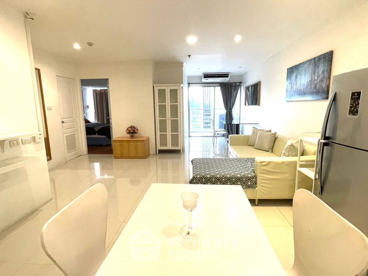 picture 2-BR Condo at The Waterford Diamond Tower Sukhumvit near BTS Phrom Phong (ID 1777079) - 2/8