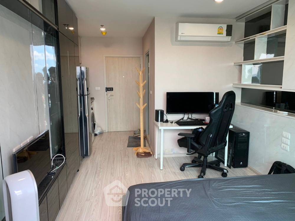 picture 1-BR Condo at Ideo Mobi Wong Sawang Interchange near MRT Bang Son (ID 819632) - 8/14