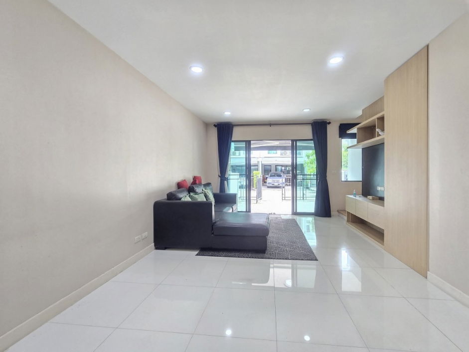 รูป ขายทาวน์โฮม 3 ชั้นมือสองนนทบุรี โครงการ บ้านกลางเมือง รัตนาธิเบศร์ (Baan Klang Muang Rattanathibet) เนื้อที่ 18.1 ตร.ว. - รูปที่ 5/14