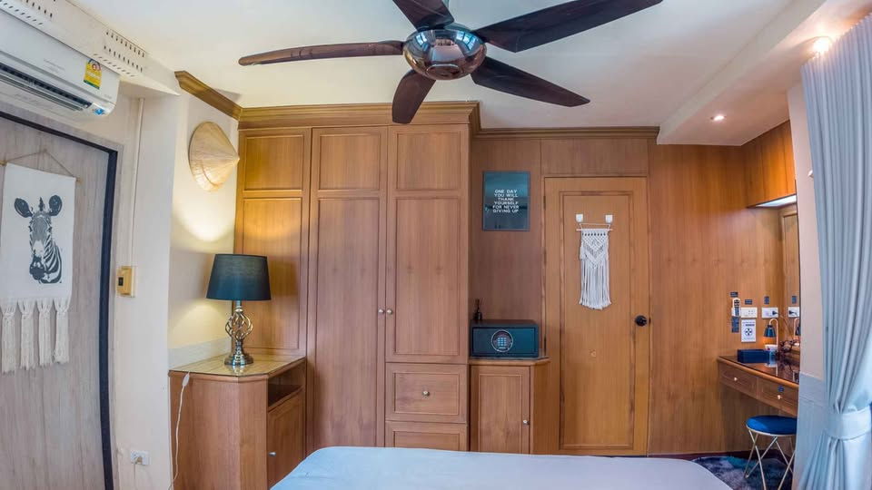 picture Condo for sale with   1 bedroom, 1 bathroom and   1 kitchen.    - 18/19