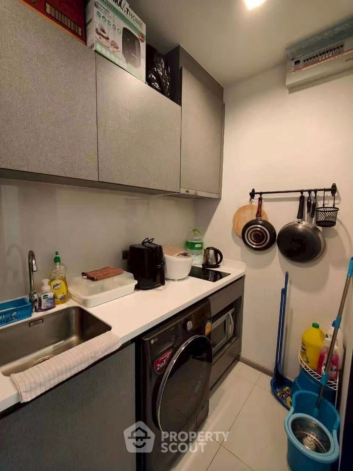 picture 2-BR Condo at Life Asoke - Rama 9 near MRT Phra Ram 9 (ID 2497839) - 12/12