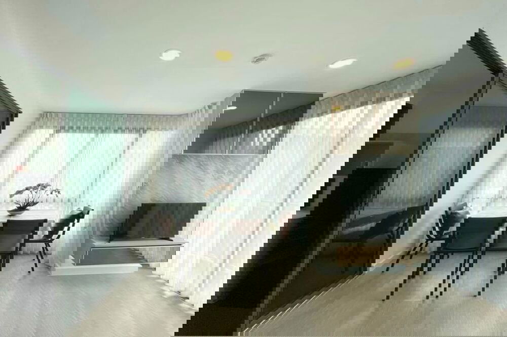 picture 🔥 For Rent !! pool view, Good location!! Code C20230700629...MetroLuxe Phaholyothin - Sutthisan, 2 bed, 2 bath, furnished, ready to move in📣📣 - 4/18