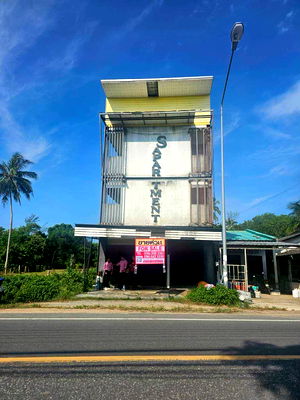 Shophouses for sale Phuket : Commercial Building near Phuket International Airport