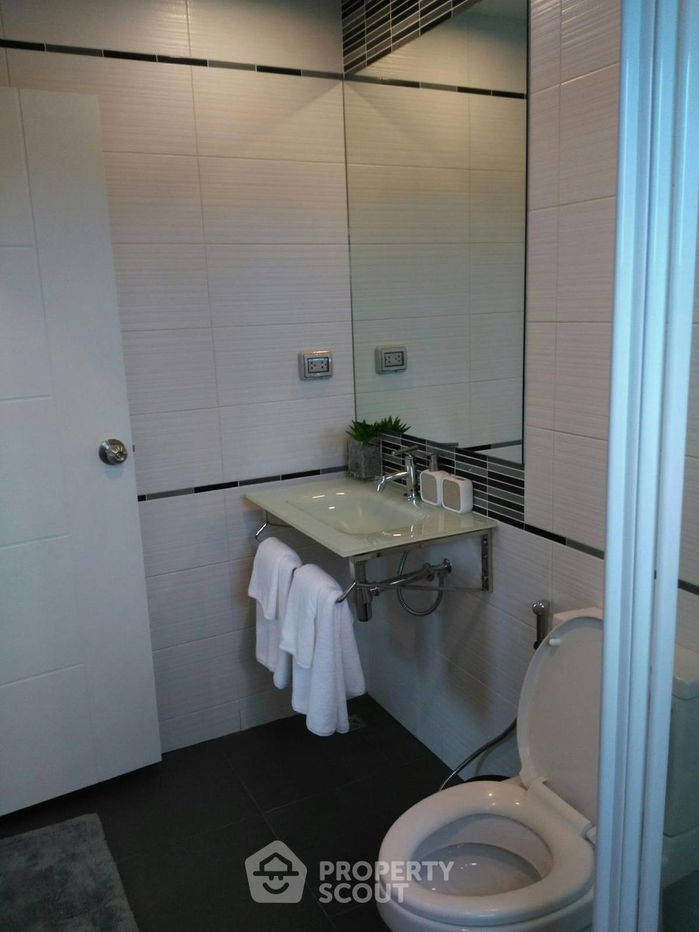 picture 1-BR Condo at Centric Sea Pattaya close to Central Pattaya (ID 1037083) - 7/20