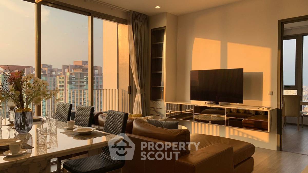 รูป คอนโด 3-ห้องนอน ที่ ริธึ่ม เจริญกรุง พาวิลเลี่ยน ใกล้ BTS สะพานตากสิน (ID 1935049) - รูปที่ 2/19