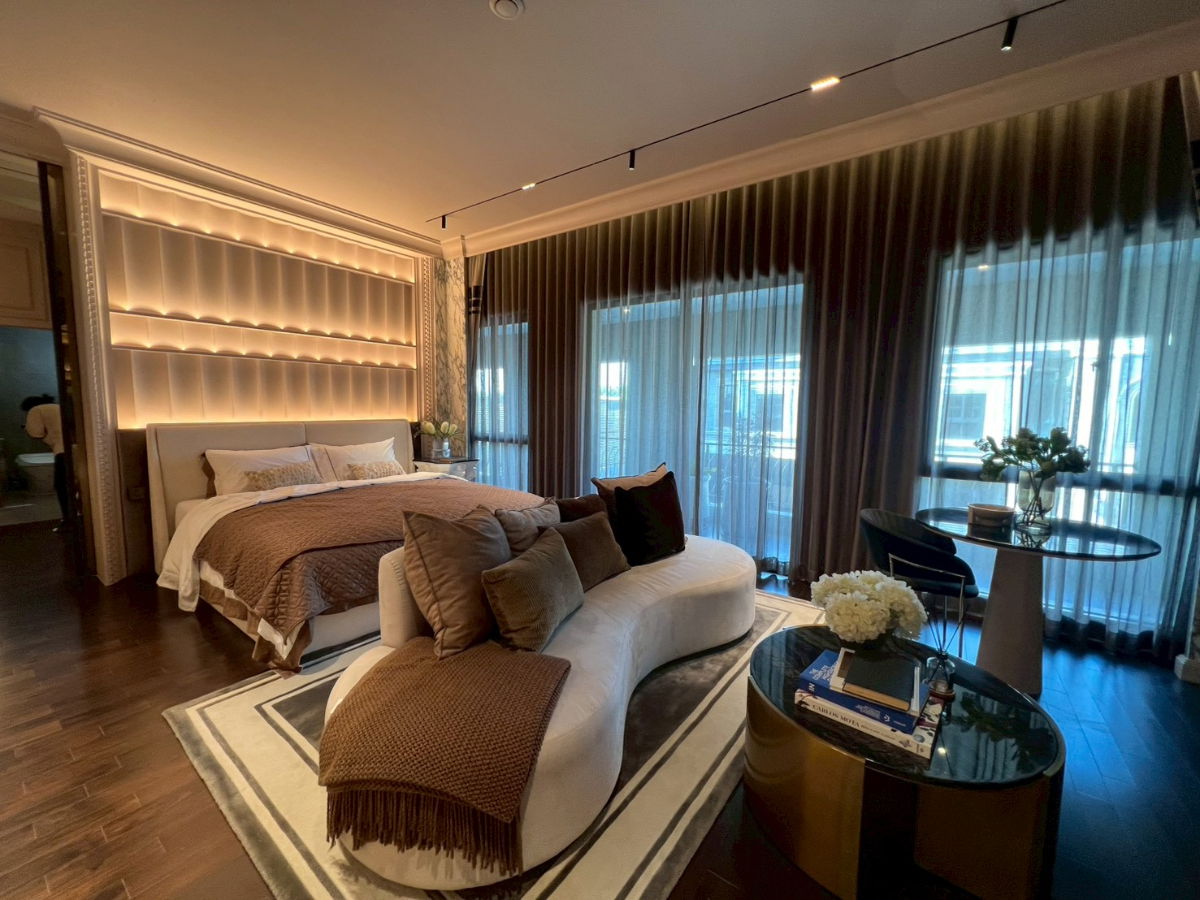 รูป Grand Bangkok Boulevard กรุงเทพกรีฑา บ้านเดี่ยวหรูสไตล์ Modern Classic ใกล้ ARL ลาดกระบัง และสนามบินสุวรรณภูมิ เพียง 62 ครอบครัวเท่านั้น - รูปที่ 22/36