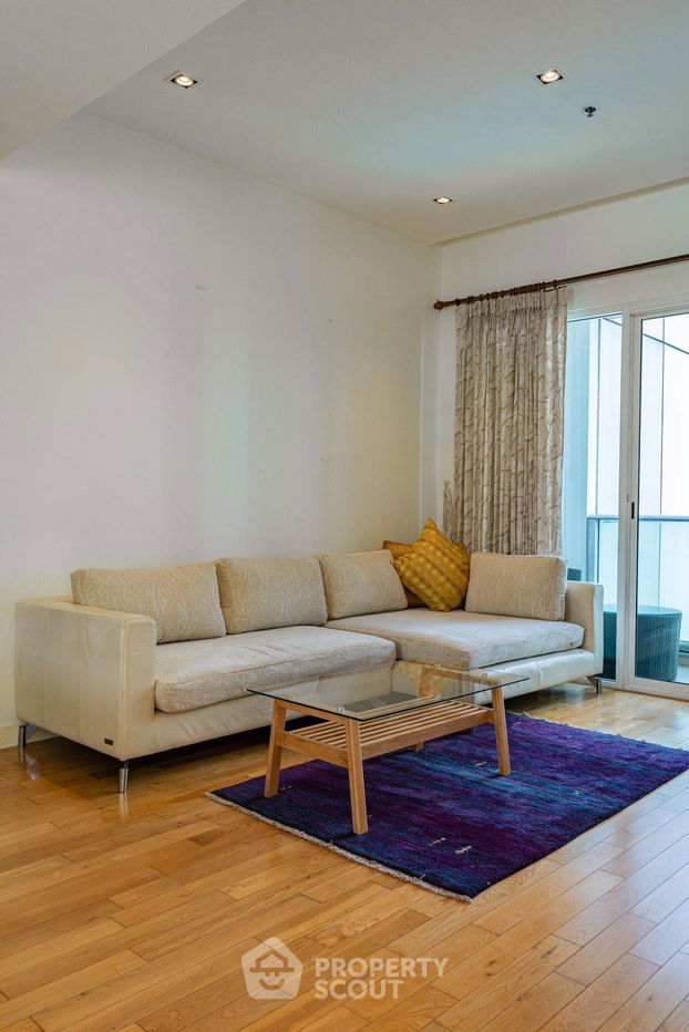 picture 3-BR Condo at Millennium Residence @ Sukhumvit Condominium near BTS Asok (ID 2512918) - 5/8