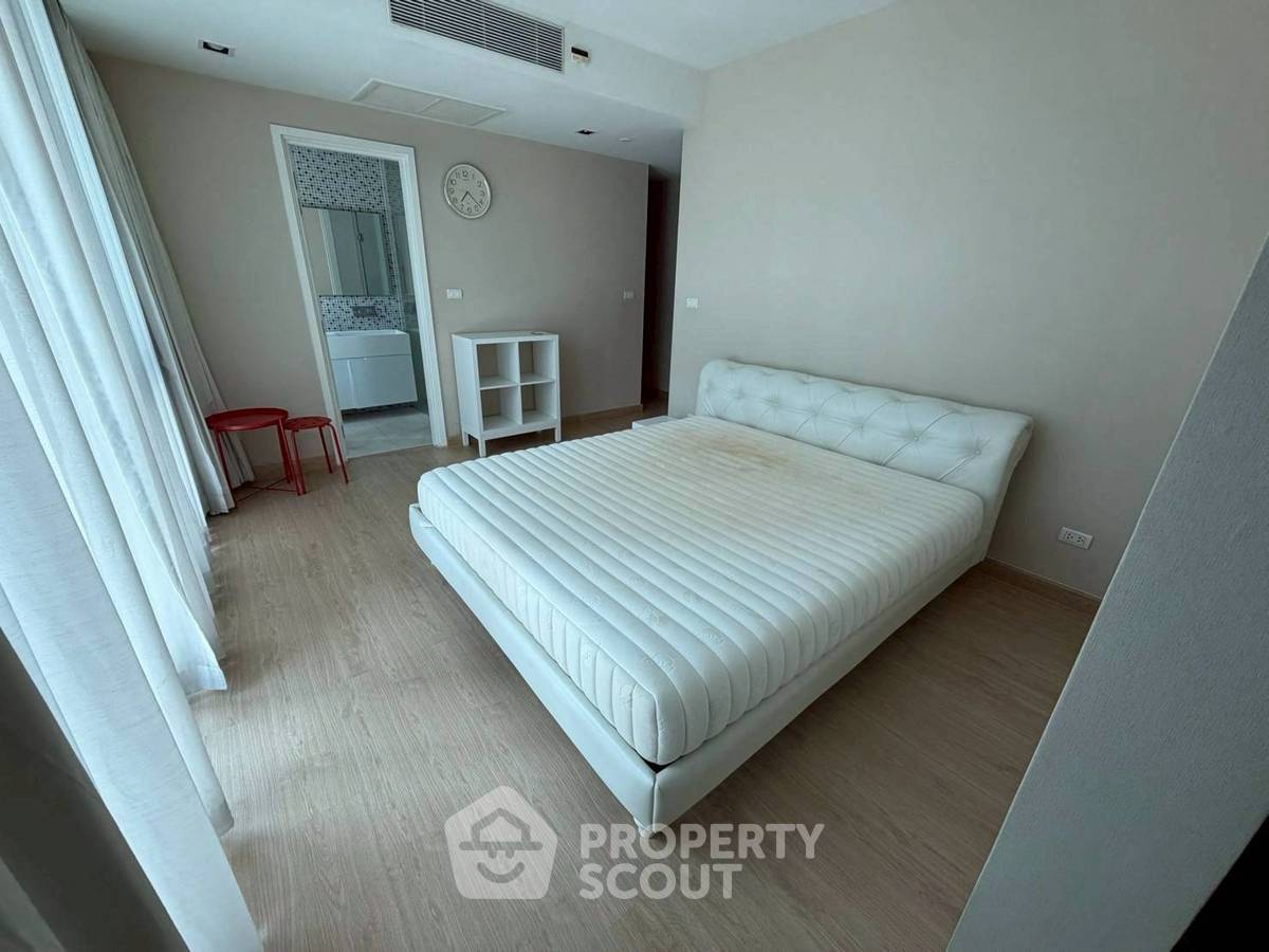 picture 2-BR Condo at The Room Sukhumvit 21 near MRT Sukhumvit (ID 2513060) - 9/12