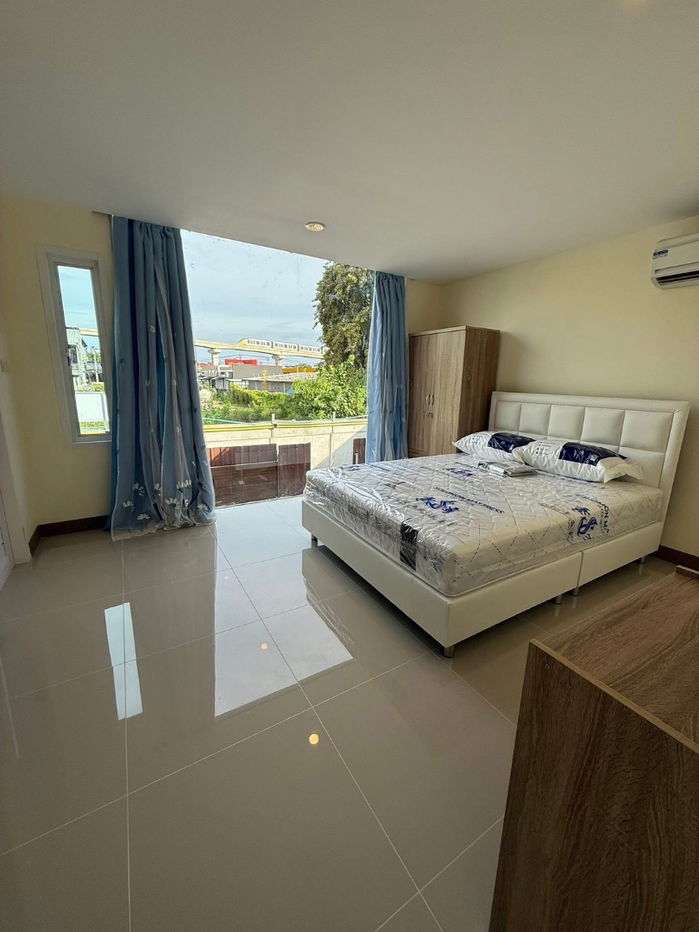 picture #R8526 🎉 301268 House for Rent, Sri Bearing Place - 19/20