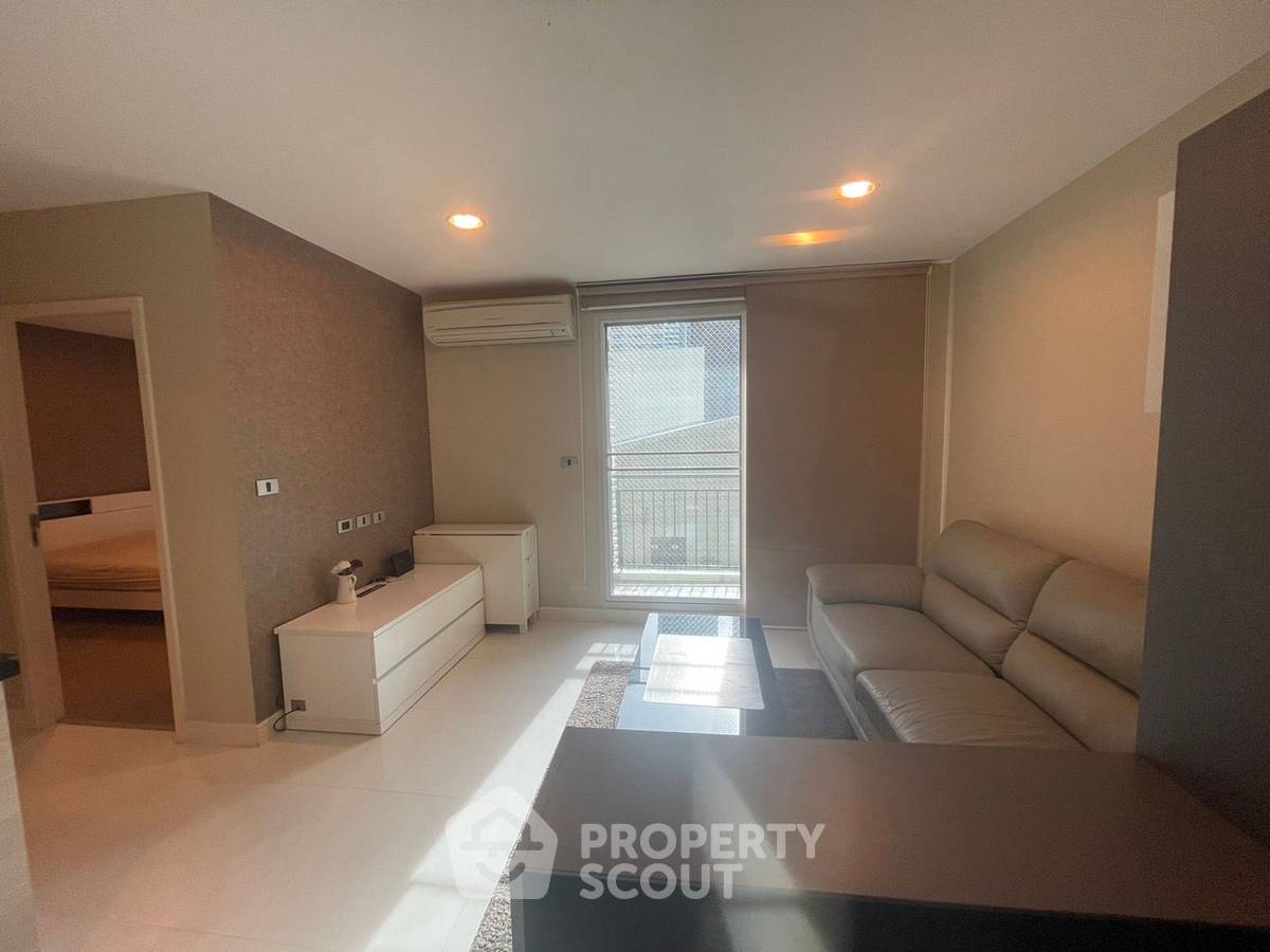 picture 1-BR Condo at The Crest Sukhumvit 24 near BTS Phrom Phong (ID 1221845) - 3/13