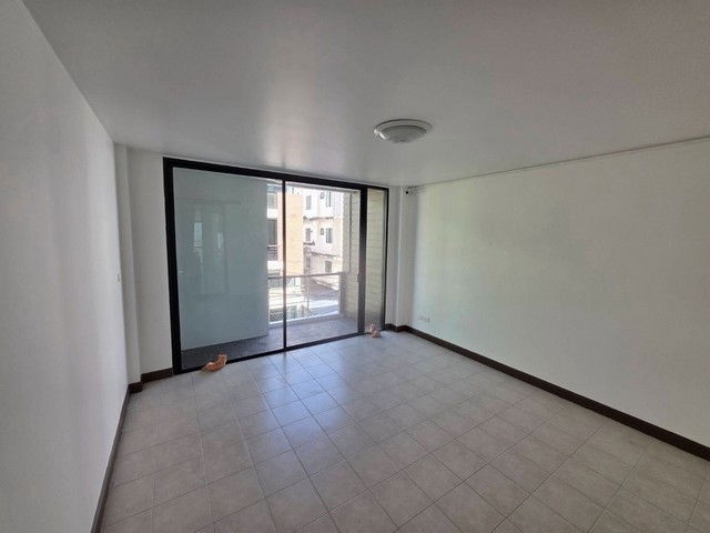 รูป OF0489 อาคารออฟฟิศให้เช่า โครงการเดอะ วิลเลจ กรุงเทพมหานคร - รูปที่ 5/8