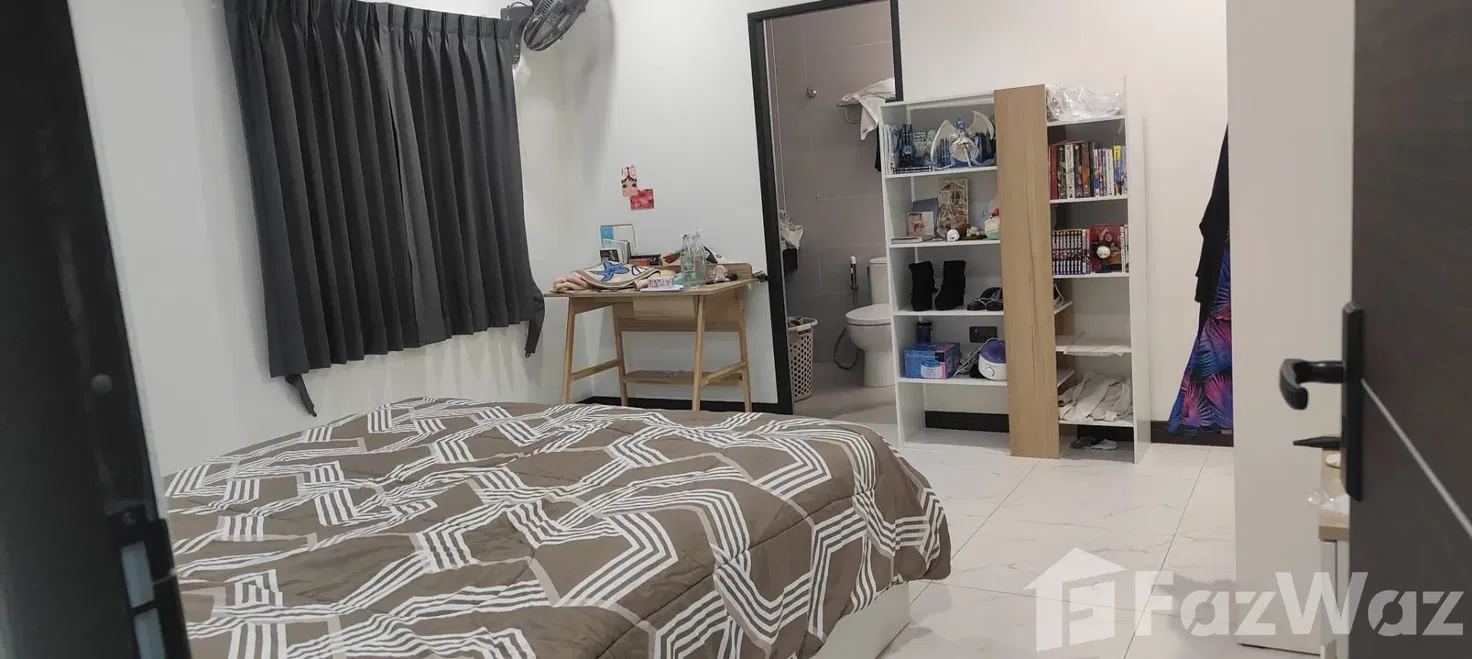 picture Pattaya Lagoon Village 5 Bedroom with En-suites & pool with 5811073 - 9/14