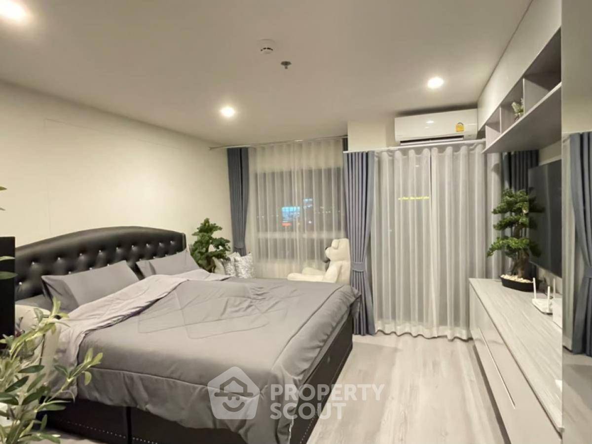 picture 1-BR Condo at Lumpini Ville Phatanakan-Srinakarin in Suan Luang (ID 1556579) - 7/18