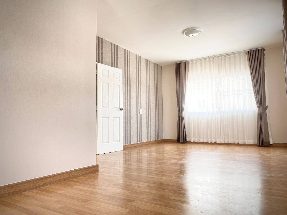 picture Selling house Baan Klang Suan 3.88 Million - 46/64