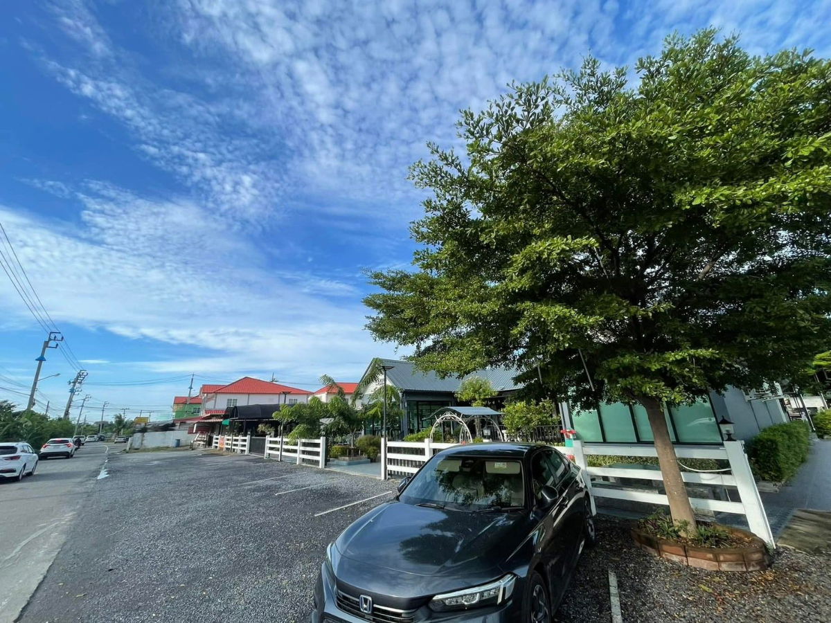 รูป HR3123ให้เช่าพื้นที่พร้อมอาคาร ย่านแพรกษาใหม่ เนื้อที่ 1 ไร่ เหมาะสำหรับ ร้านอาหาร คาเฟ่ริมน้ำ  - รูปที่ 4/12