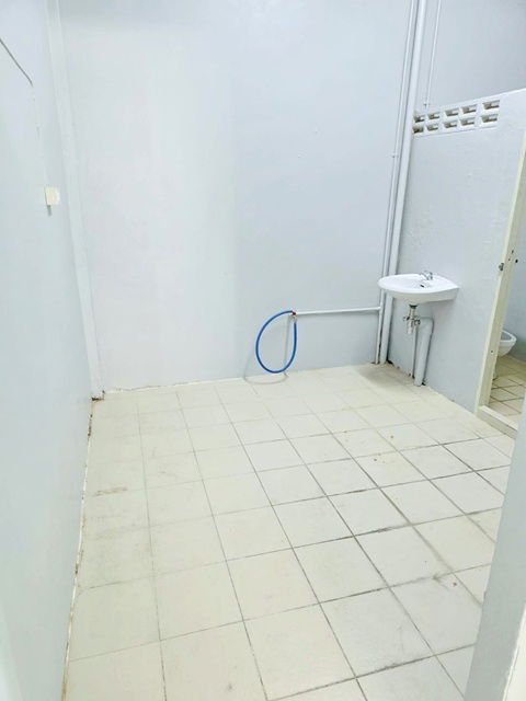 รูป 3นอน อินทามระ8-14 ให้เช่าอาคารพาณิชย์ 3 ชั้น 20 ตร.วา. BTSสะพานควาย 1กม.240 ตร.ม. ม.หอการค้า 900 ม. 2น้ำ - รูปที่ 7/8